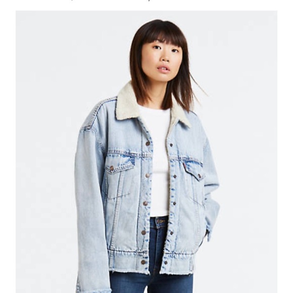 Levi’s oversized Sherpa trucker jacket - Picture 4 of 7